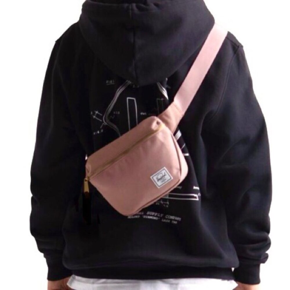 Herschel Supply Co Fifteen Hip Pack Fannypack Belt Bag in  Ash Rose